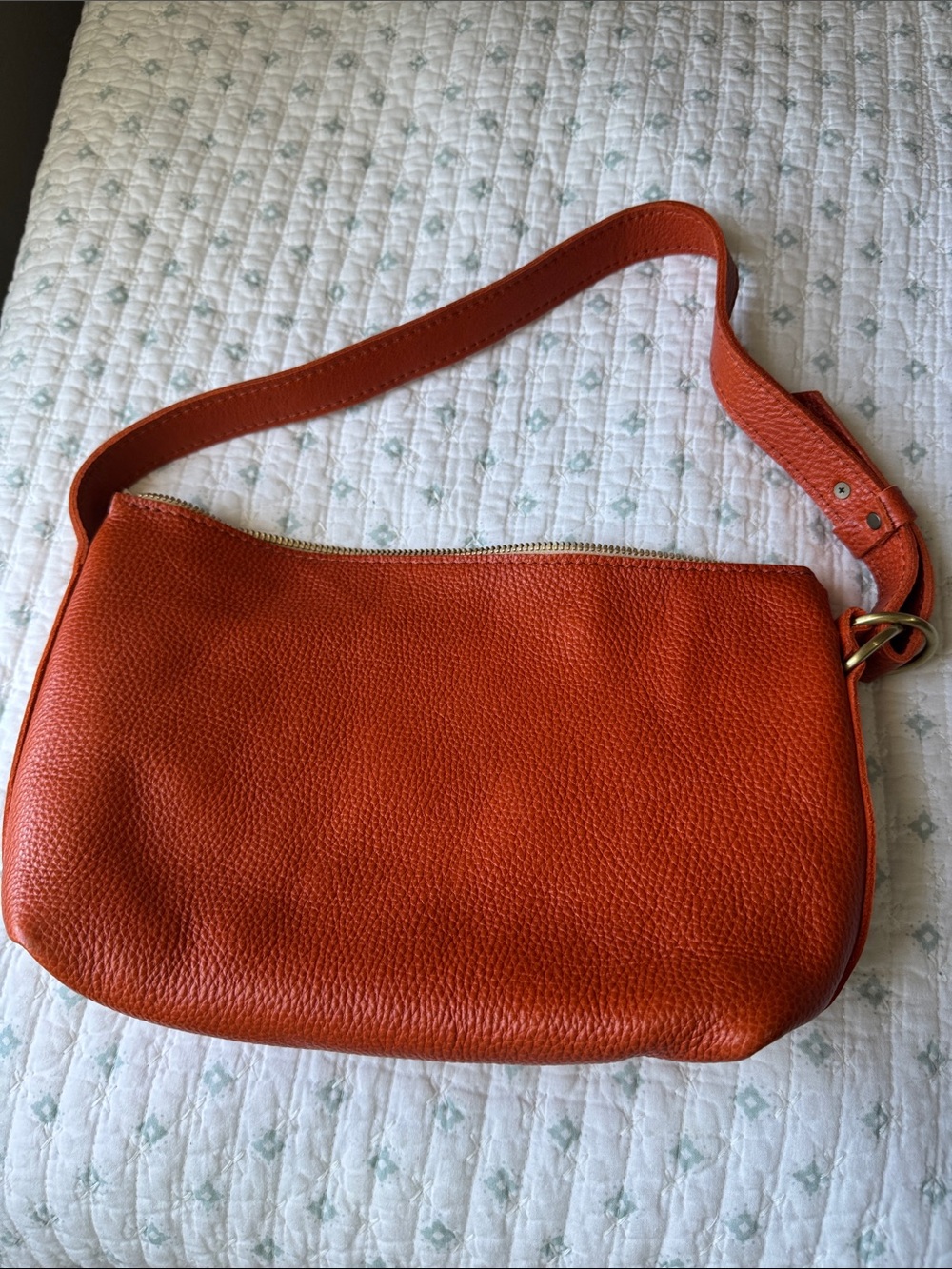 Portland Leather Small Slouchy Shoulder Bag in Koi- SOLD OUT - Picture 5 of 10